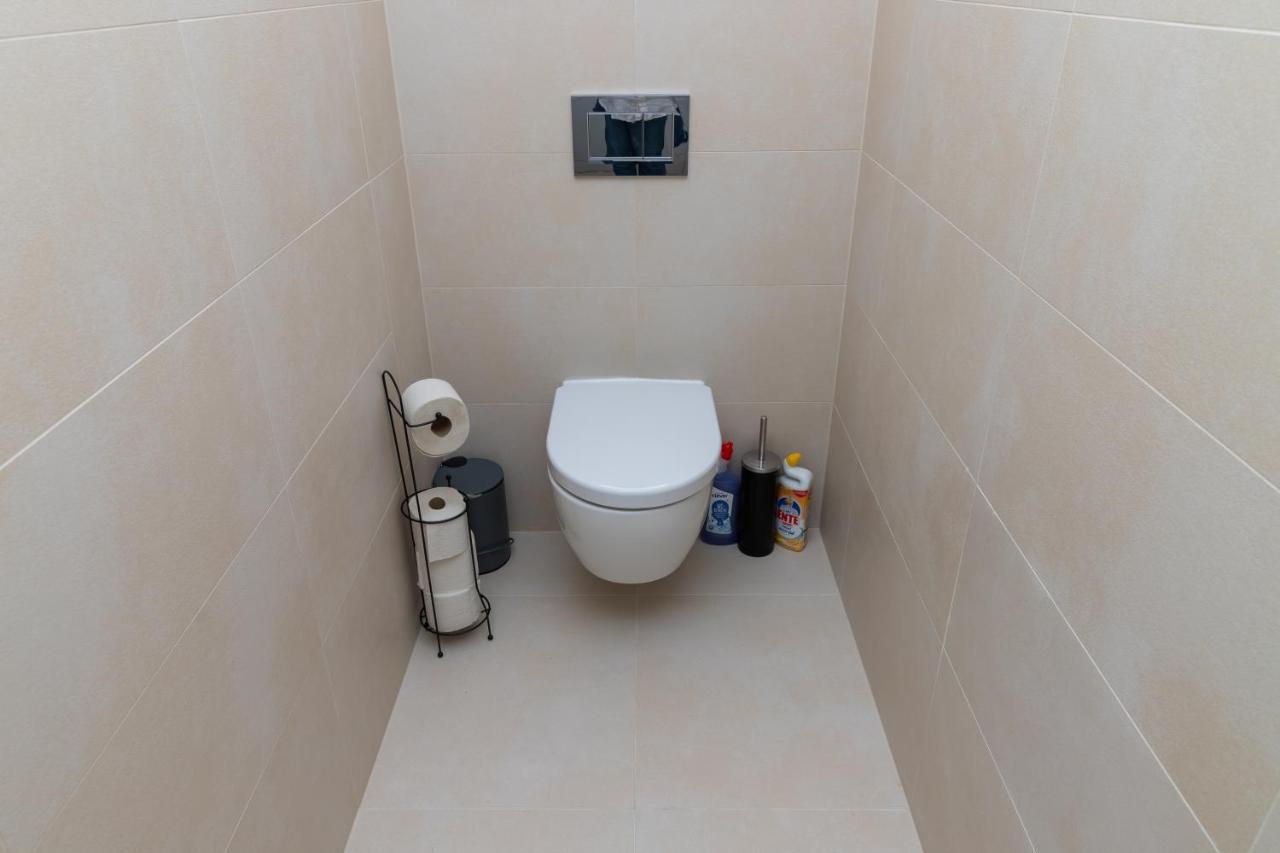 Maureen Lovely 2 Bedroom Unit With Community Pool Vienna Luaran gambar